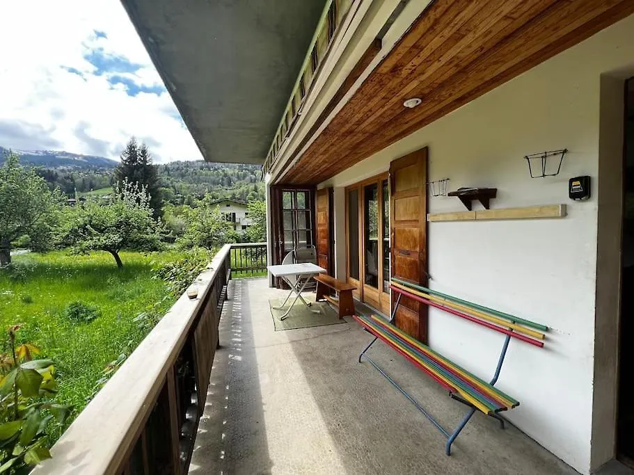 Appartement Dans Chalet - 75 M2 - 4 A 6 Personnes Saint-Gervais-les-Bains 0*,  France